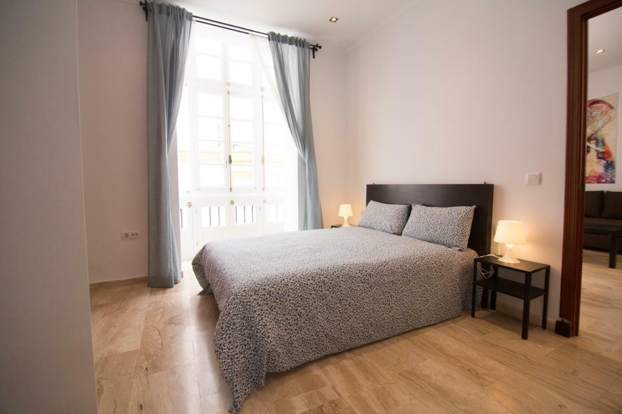 Апартаменты Extraordinario Piso Junto Playa Y En Pleno Centro Кадис Экстерьер фото